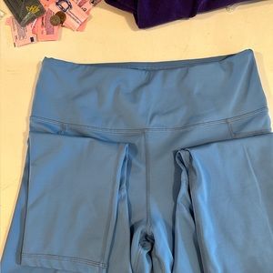 Zyia 7/8 length light n tight size L